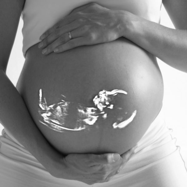 Ostéopathie pour la femme enceinte - Julie Robine Ostéopathe à Saint Malo et Saint Jean des Guérets